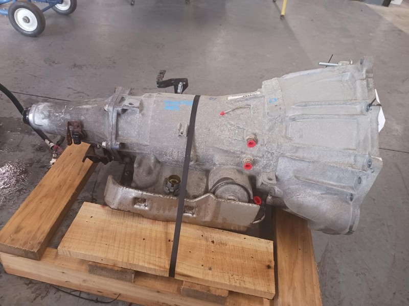 01 CHEVROLET SILVERADO 1500 Reg Cab Transmission 4.3L 4x2 42k miles