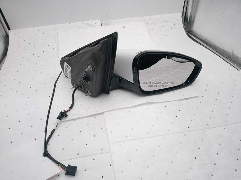 2016 Chrysler 200 Right Door Mirror White OEM Used Light Scratches 225530