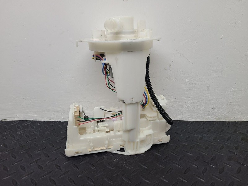 21-24 Toyota Venza Fuel Pump Assembly OEM 77020-0R060