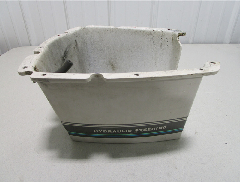 18037T10Mercury Mariner Outboard 135 Hp Drive Shaft Housing Cowl Trim Cover