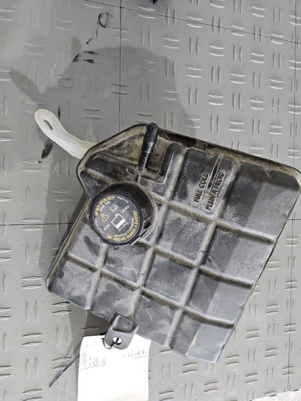 Coolant Reservoir Fits 06-11 DTS 3523374