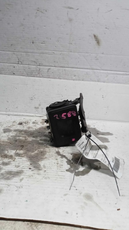 2016 Cadillac CTS ABS Pump and Motor Assembly OEM 117k Miles NJ25-21588-533239