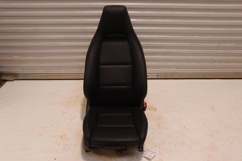 2014-2019 MERCEDES CLA CLASS CLA250 W117 FRONT RIGHT SEAT LEATHER W/ BLACK OEM
