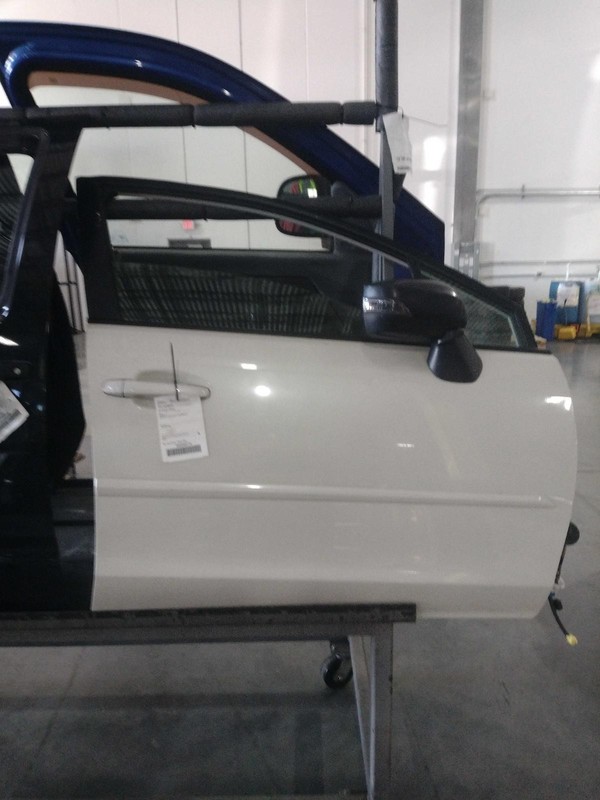 2016 Subaru Impreza Right Front Door White 99749 - Used, 130K Miles