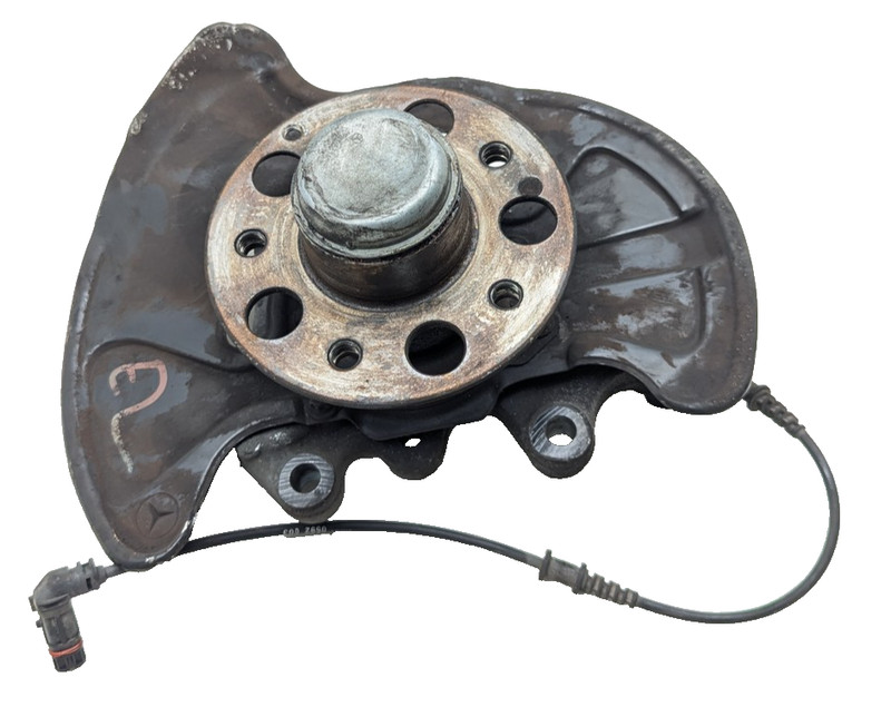 01-07 Mercedes W203 C230 Front Left Side RWD Spindle Knuckle Hub