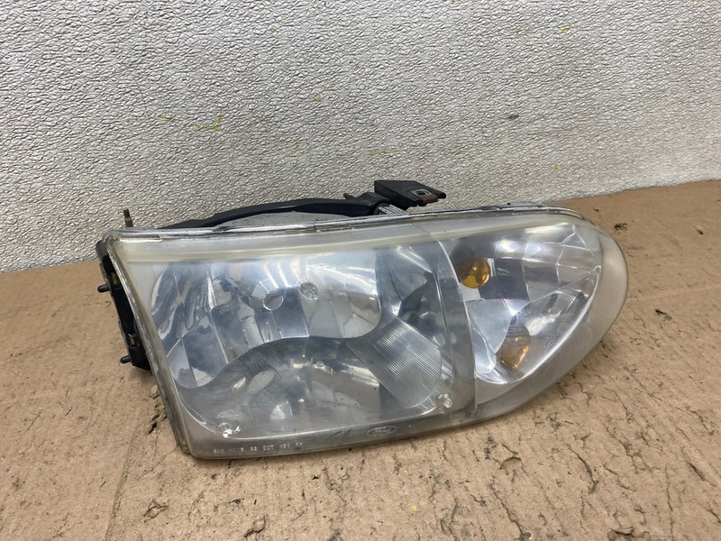 1999 to 2000 Nissan Quest Right Passenger RH Headlight Halogen W2706 DG