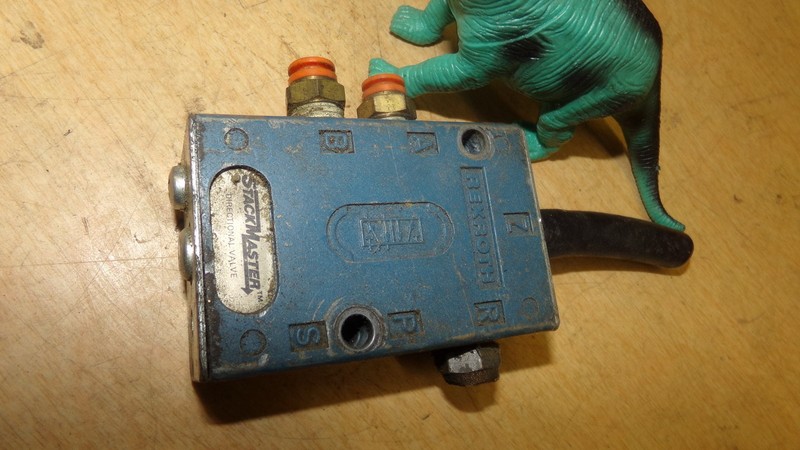 Rexroth 1/4 PTF, Stack Master, Directional Valve *Free Shipping*