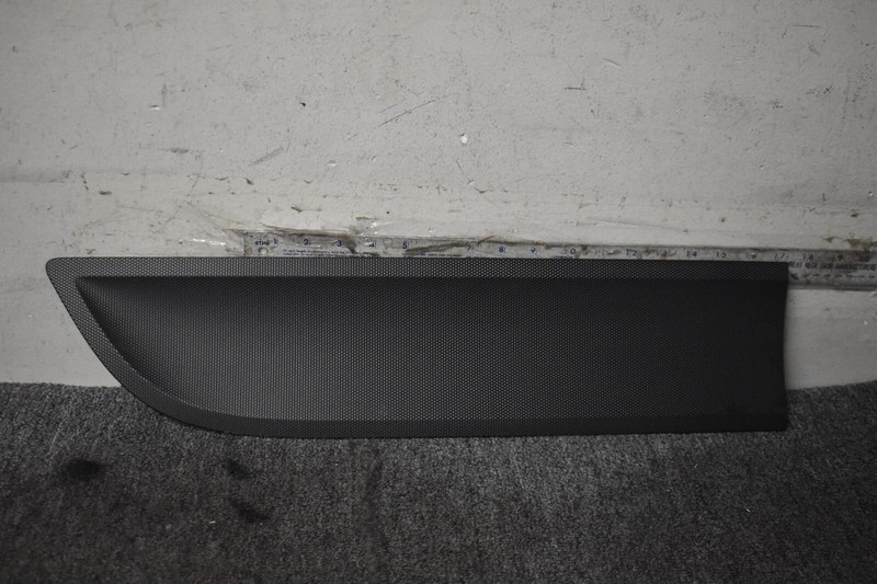 2015-2019 PORSCHE MACAN DOOR MOLDING REAR RIGHT SIDE FACTORY OEM