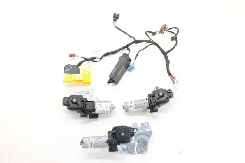 15-17 BMW M3 3.0L Twin Turbo Complete Set of Front Passenger Right Seat Motors