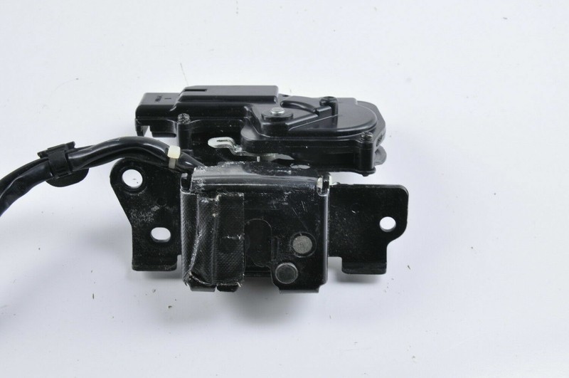 LEXUS CT200h PRIUS Liftgate Tailgate Trunk Lock Latch Actuator OEM 2010 - 2017