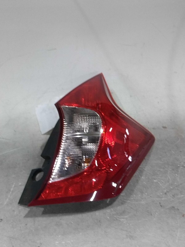 2015 Nissan Versa Right Blue Tail Light Assembly OEM Used 99k Miles 240541