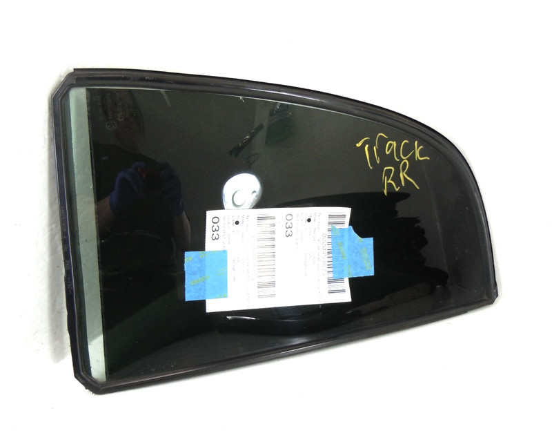 99-04 Chevrolet Geo Tracker Rear Door Window Vent Glass Passenger Right OEM 4 DR