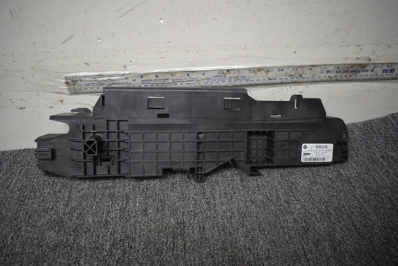 BMW COOLING MODULE TRIM FACTORY OEM