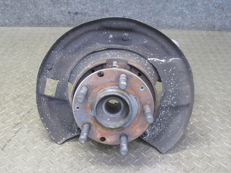 1984-1985 PORSCHE 928 S REAR LEFT SPINDLE KNUCKLE WHEEL HUB BEARING