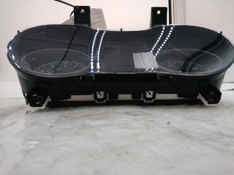 2014 Jeep Cherokee Speedometer Gauge Black OEM 68105888AC 121K Miles
