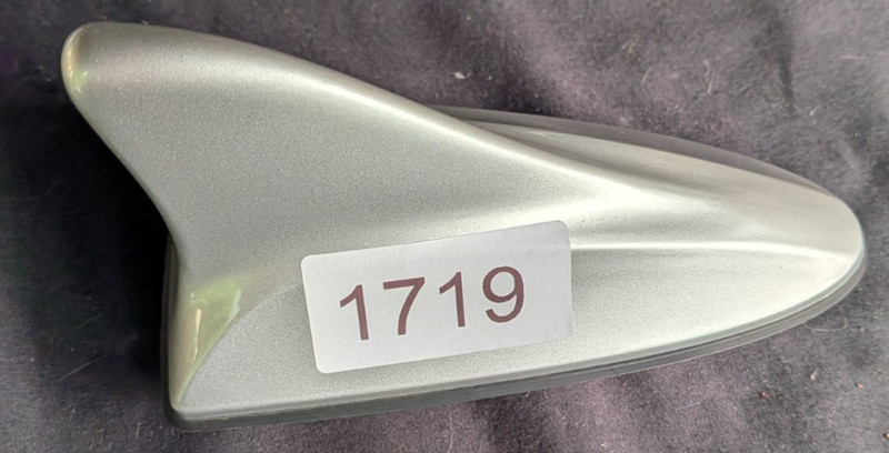 2011-12 Hyundai Sonata Antenna Shark Fin Roof Exterior OEM 362503Q000SM SILVER