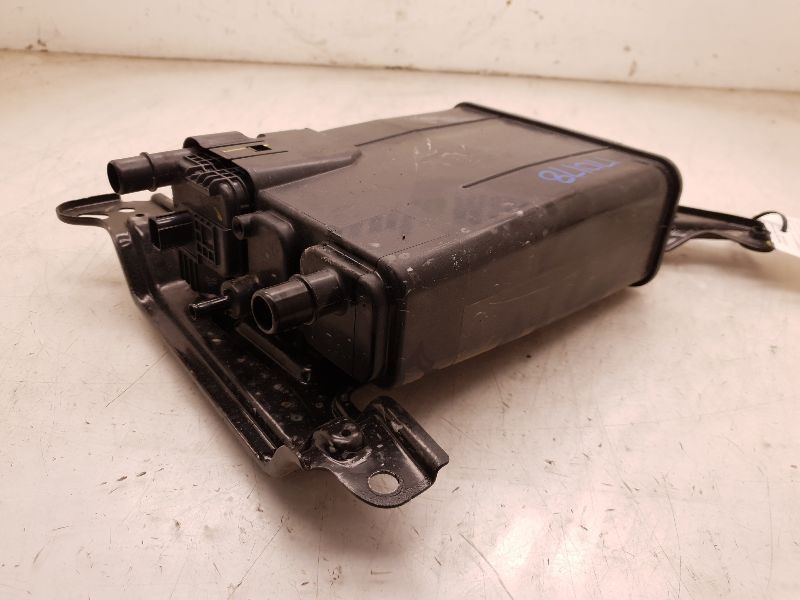 Fuel Vapor Canister 77740-06180 Fits 2015 Camry