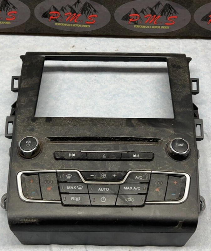 2016 Ford Fusion Dash CD Player Stereo Center Control Panel Climate Touch Screen