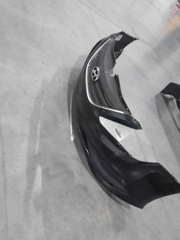 2014 Hyundai Sonata Black Bumper Assembly OEM 865113Q700 129K Miles