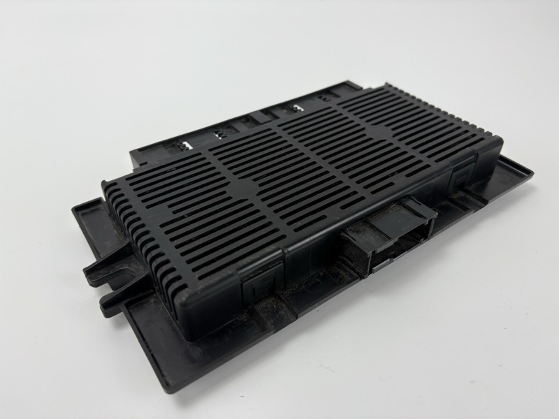 2005-07 BMW E92 E90 FRMFA FRM Module Footwell Body Control 6135 6987998-01 OEM