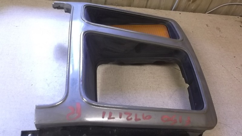 1986 Ford F-150 LIght Housing 972168, RH Righte2tb 13052 awj *FREE SHIPPING*
