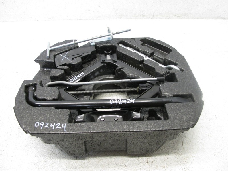 09-15 JAGUAR XF XFR XFR-S TRUNK FLOOR STORAGE FOAM JACK TOOL KIT SET OEM 092424