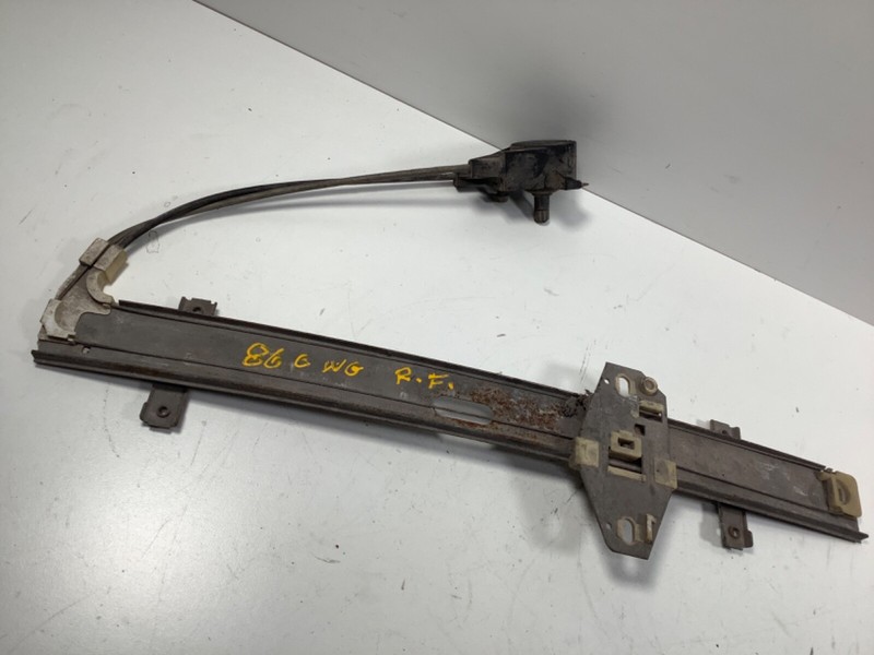 84-87 Civic Wagon Right Front Door Window Regulator Manual 75310-SB6-013 OEM