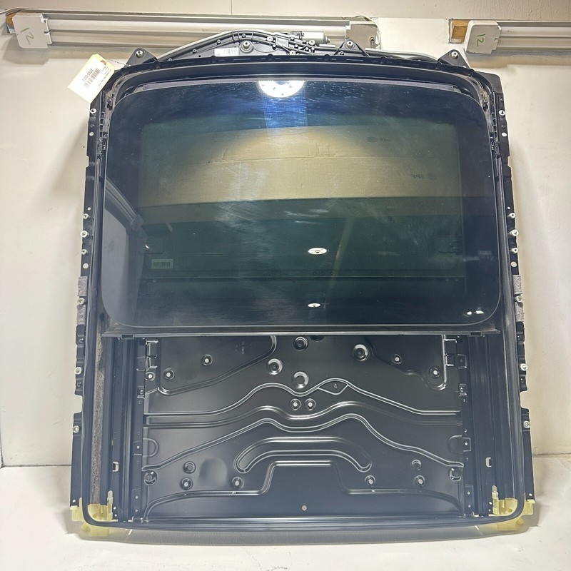 2009-2015 BMW 750 Li SUN ROOF SUNROOF MOONROOF FRAME GLASS ASSEMBLY OEM