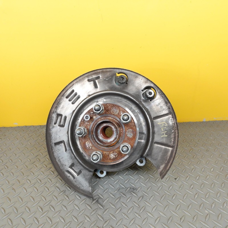 2016-2020 TESLA MODEL X REAR LEFT SUSPENSION KNUCKLE SPINDLE W/ HUB 1027411-00-D