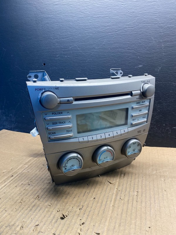 2007 to 2009 Toyota Camry Radio CD Player Climate Control Bezel AD1736 DG
