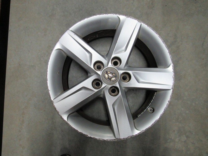 2012 2013 2014 TOYOTA CAMRY ALLOY WHEEL 17x7 5 SPOKE