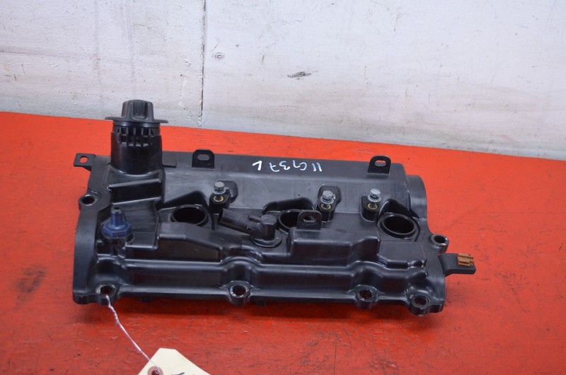 2011 INFINITI G37 3.7L AWD ENGINE LEFT DRIVER SIDE VALVE COVER OEM