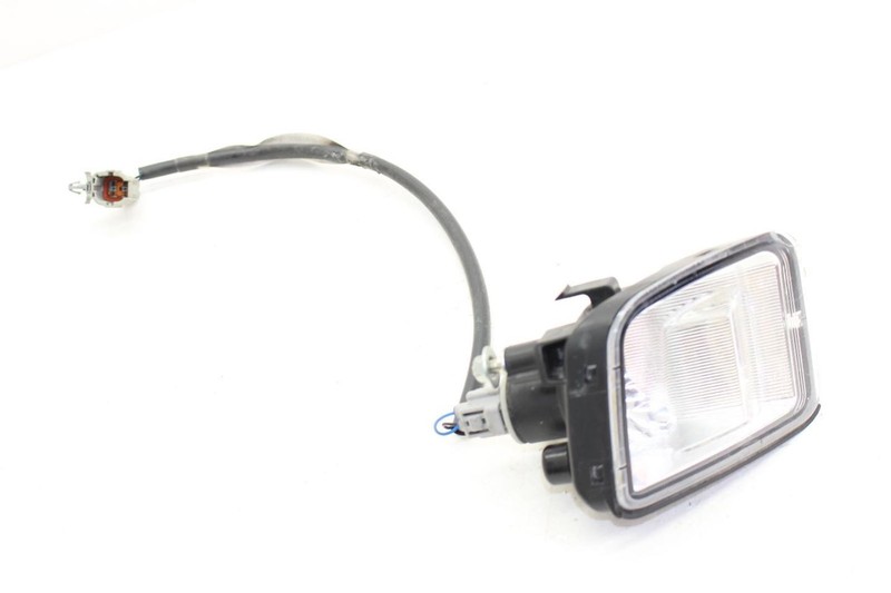 Passenger Right Front Signal Light Fits 15-21 WRX *Lens is Cracked*
