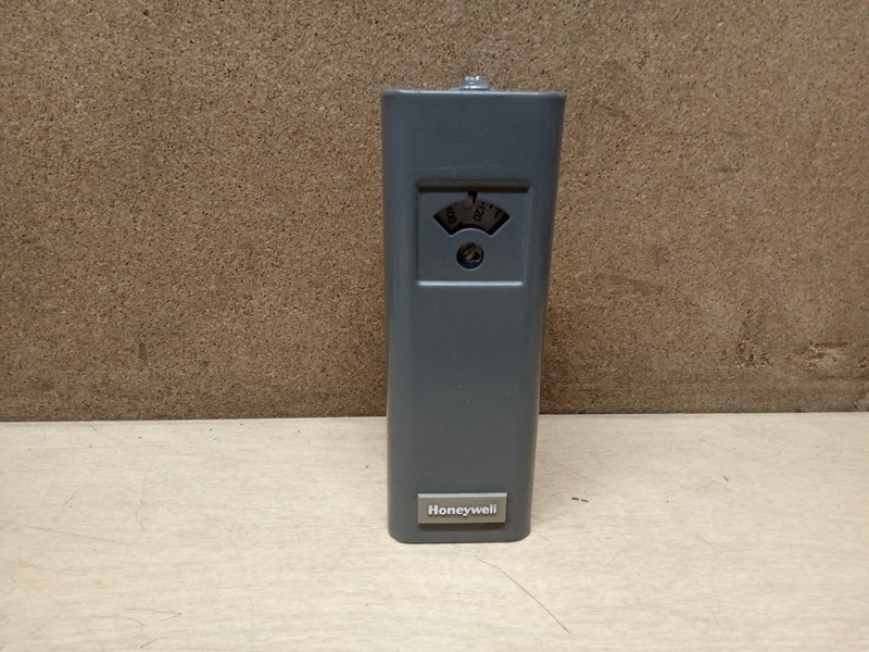 Honeywell L4006A2015 Aquastat Temperature Controller