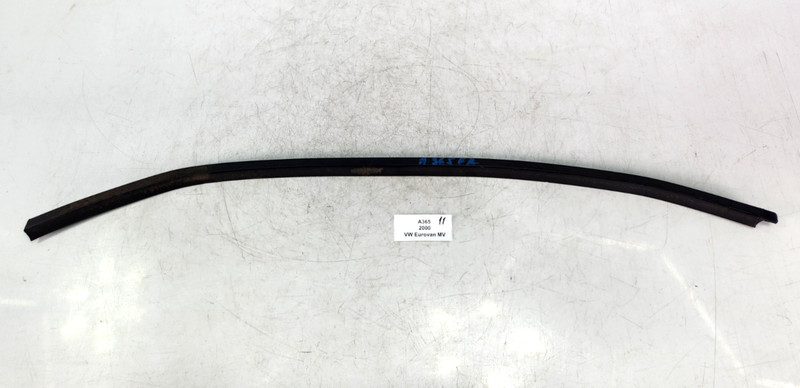 ✅ 99-03 OEM Volkswagen Eurovan MV Front Right Door Window Weatherstrip Seal