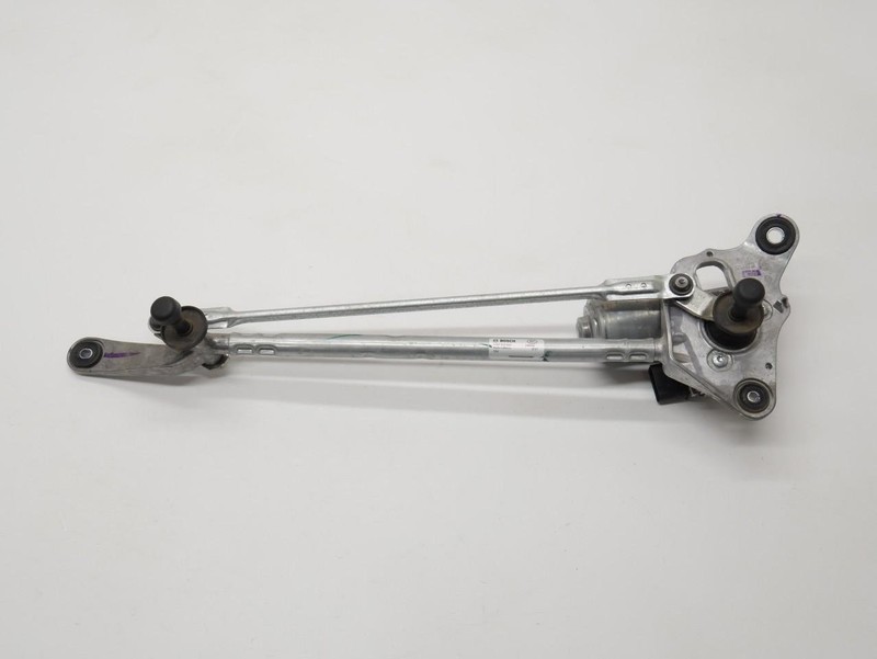 23-24 Honda HR-V Front Windshield Wiper Linkage W/ Motor OEM