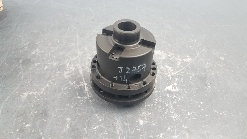 Lamborghini GallardoOEM Rear Differential Carrier #7663 B5