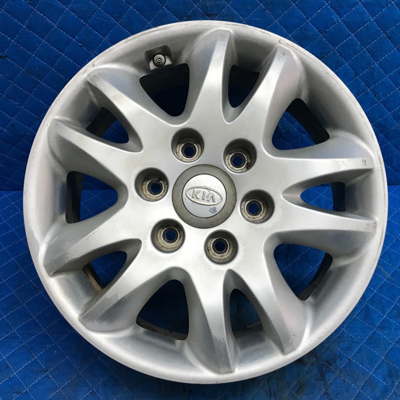 06-10 KIA SEDONA 17" FACTORY ORIGINAL 17x6.5 WHEEL RIM 52910-4D260 w/ TPMS