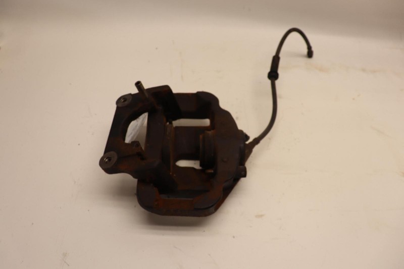 2008-2013 BMW M3 COUPE RWD FRONT RIGHT PASSENGER SIDE BRAKE CALIPER OEM