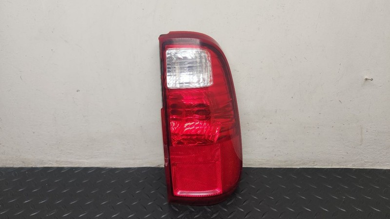 08-16 Ford F250SD Right Passenger Tail Light Lamp OEM BC3Z-13404-A