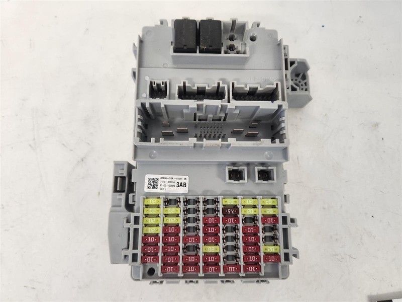 2023-2025 Honda Accord Under Dash Cabin Fuse Box Unit 3820A-30A-A100-06