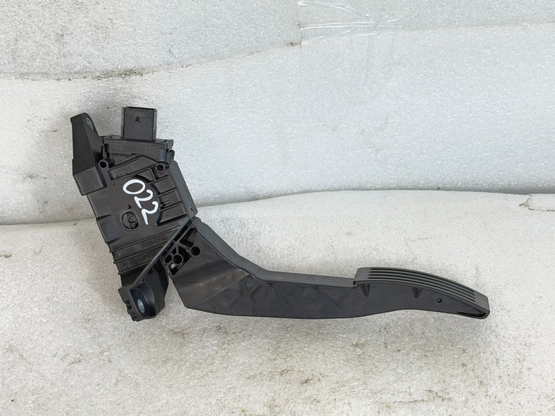2021 - 2026 FORD BRONCO SPORT ACCELERATOR GAS PEDAL THROTTLE OEM LX619F836AB
