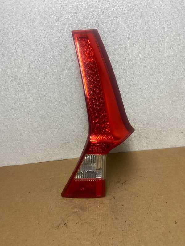 2008 to 2013 Volvo XC70 V70 Right Passenger Tail Light Upper Oem AD5194 LK