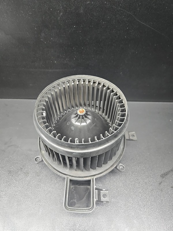 14-20 Maserati Quattroporte M156 S Q4 AC A/C Heater Blower Motor Fan OEM