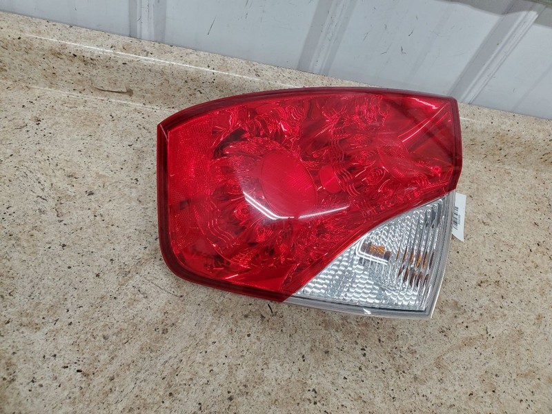 Passenger Tail Light Quarter Panel Mounted Fits 08-10 INFINITI M35 303558
