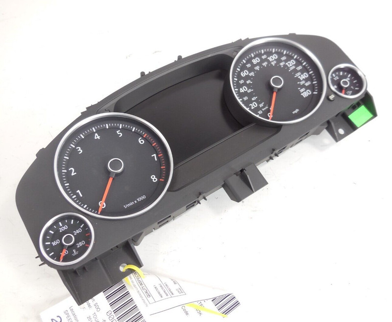 2013 13 Volkswagen Touareg Speedometer Instrument Cluster 180 MPH OEM 103K