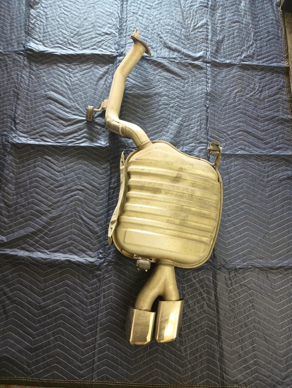 2020-2022 Kia Telluride Rear Exhaust Muffler Pipe 3.8L FWD 70k Miles OEM