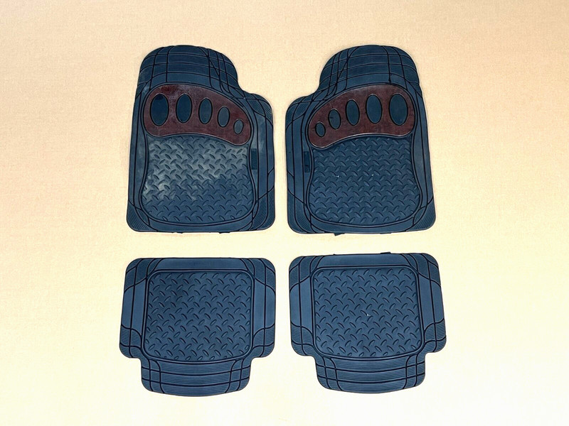 ⭐2006-2010 HUMMER H3 FRONT REAR RIGHT LEFT FLOOR MAT SET BLACK OEM LOT2515