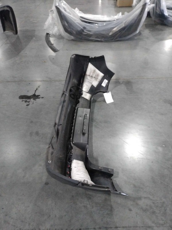 2014 Volkswagen Tiguan Grey Rear Bumper Assembly OEM 5N0803881A 55k Miles