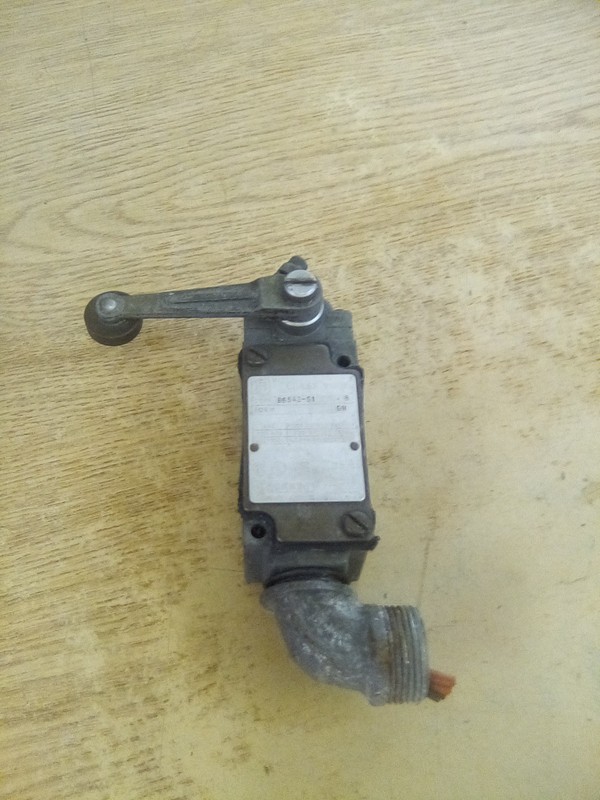 Square D B65A2-S1 Limit Switch